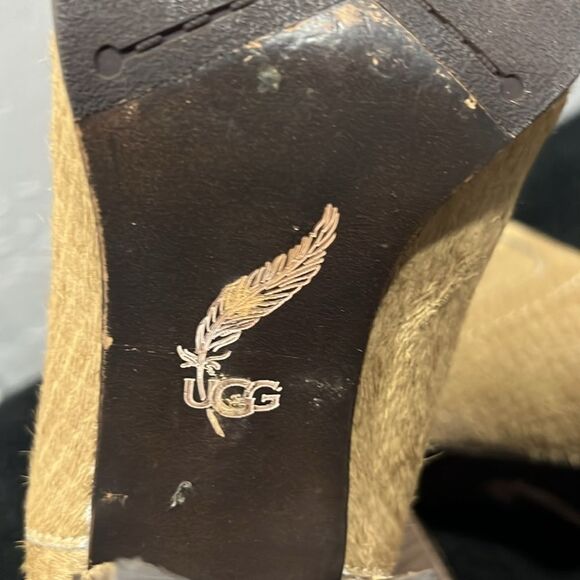 🔥🔥 UGG Australia CHARLOTTE Moon Tan Calf Hair Heeled Bootie Ankle Boots Sz 7.5 - Picture 11 of 13